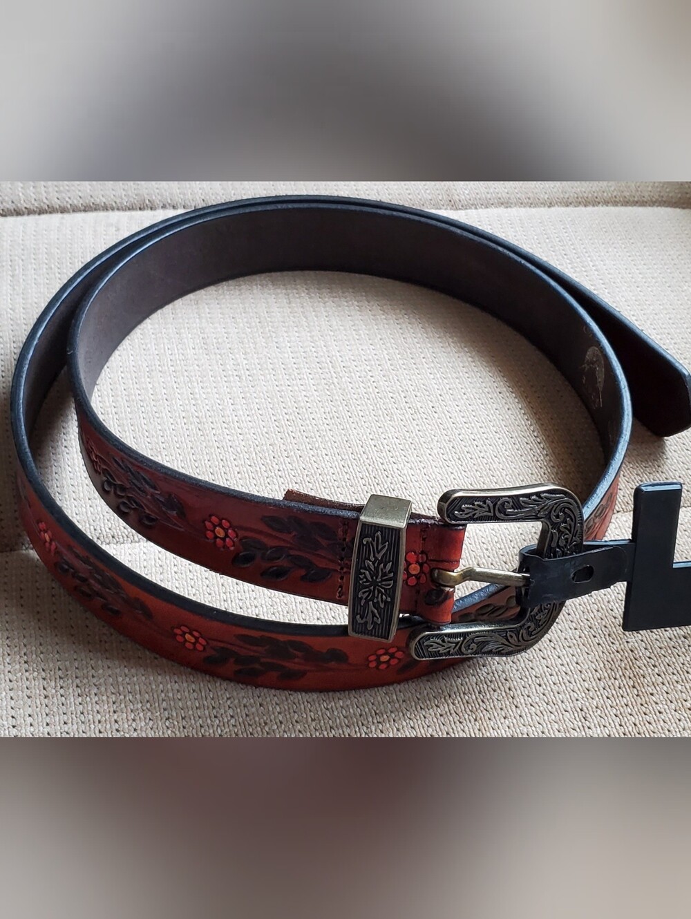 Women's Floral Tooled Leather Belt in Brown